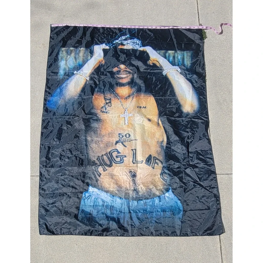 VTG 90s Tupac Shakur Thug Life Vertical Flag Banner Poster Tapestry 35.5 X 48.5
